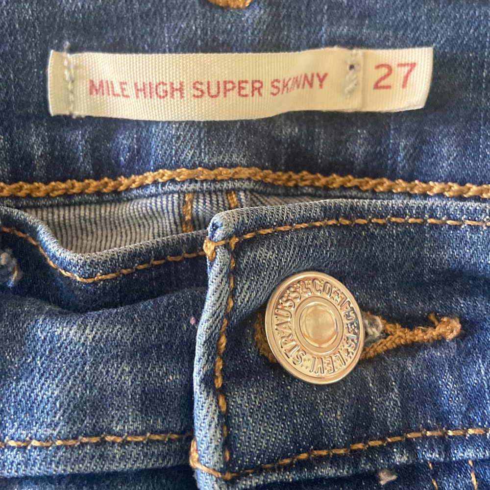 Levi Jeans - Picture 3 of 5